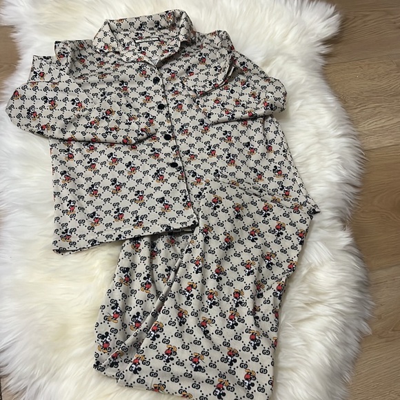 Gucci Kids Pajama Set - 7 Yrs - Excellent condition